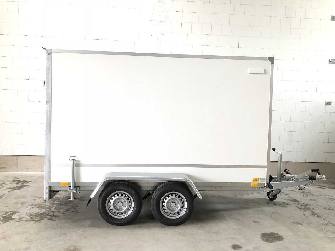BLYSS F2730HTD Kofferanhänger - Prikolica zabojnik: slika 1 BLYSS F2730HTD Kofferanhänger - Prikolica zabojnik: slika 1