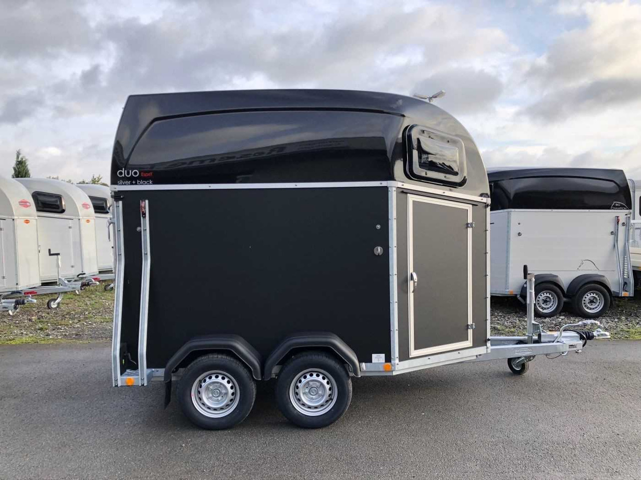 BOECKMANN Duo Esprit silver+black ALB P Pferdeanhänger - Prikolica za konje: slika 2 BOECKMANN Duo Esprit silver+black ALB P Pferdeanhänger - Prikolica za konje: slika 2