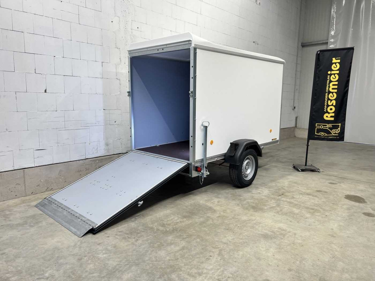 BOECKMANN KT 2513/135 V Rampe Stützen Kofferanhänger - Prikolica zabojnik: slika 2 BOECKMANN KT 2513/135 V Rampe Stützen Kofferanhänger - Prikolica zabojnik: slika 2