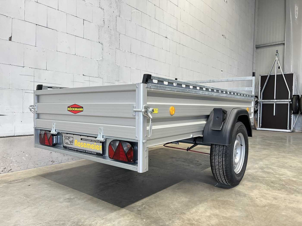 BOECKMANN TL-AL 2513/135 Profi Kastenanhänger gebremst - Avtomobilska prikolica: slika 4 BOECKMANN TL-AL 2513/135 Profi Kastenanhänger gebremst - Avtomobilska prikolica: slika 4