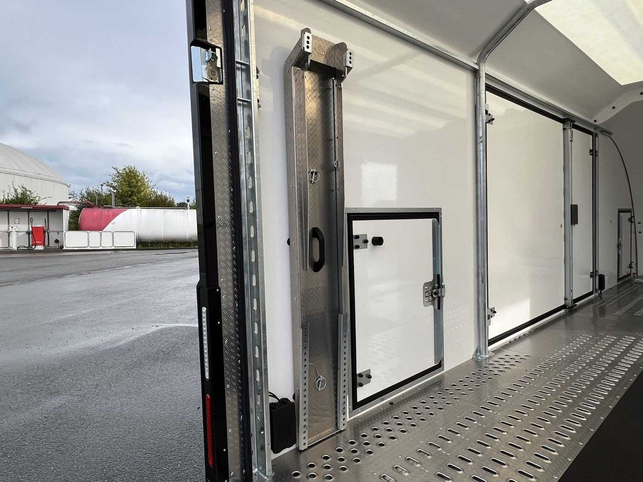 Nov Prikolica avtotransporter BRIAN_JAMES Race Transporter 6 3-Achser Autotransporter gesc: slika 21