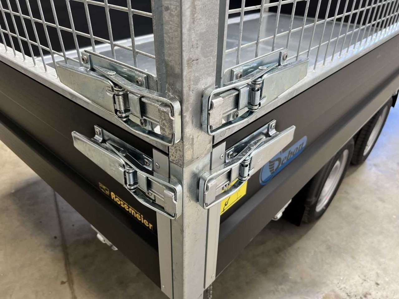 Nov Kiper prikolica CHEVAL LIBERTE DEBON PW3.3E Black Gitter Dreiseitenkipper: slika 26 Nov Kiper prikolica CHEVAL LIBERTE DEBON PW3.3E Black Gitter Dreiseitenkipper: slika 26