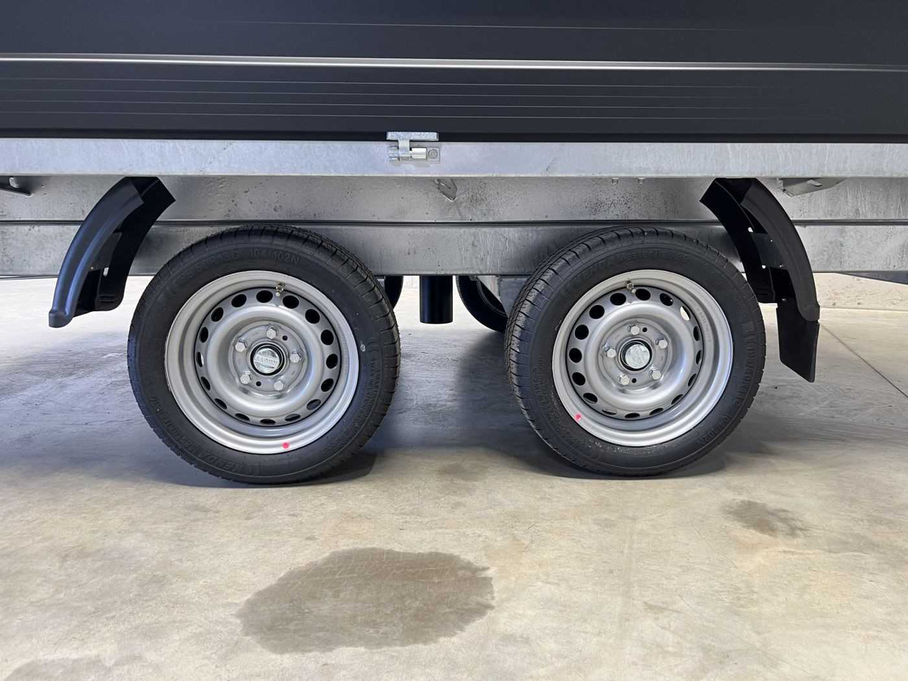 Nov Kiper prikolica CHEVAL LIBERTE DEBON PW3.3E Black Gitter Dreiseitenkipper: slika 22 Nov Kiper prikolica CHEVAL LIBERTE DEBON PW3.3E Black Gitter Dreiseitenkipper: slika 22