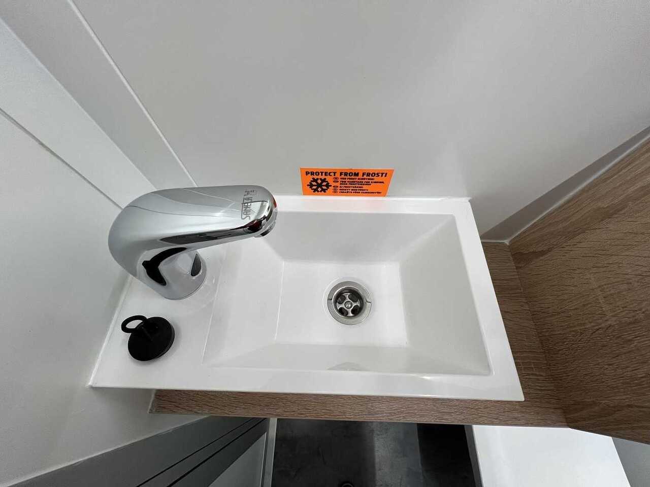 Nov Gradbeni kontejner, Prikolica ROSEMEIER VE Event-WC Toilettenanhänger: slika 14