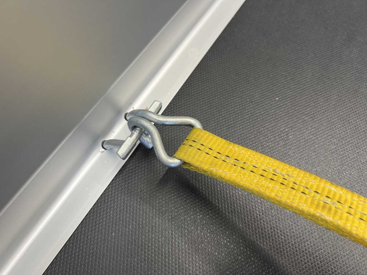 SARIS McAlu Pro 305 153 1500 1 Kastenanhänger gebremst - Avtomobilska prikolica: slika 5 SARIS McAlu Pro 305 153 1500 1 Kastenanhänger gebremst - Avtomobilska prikolica: slika 5