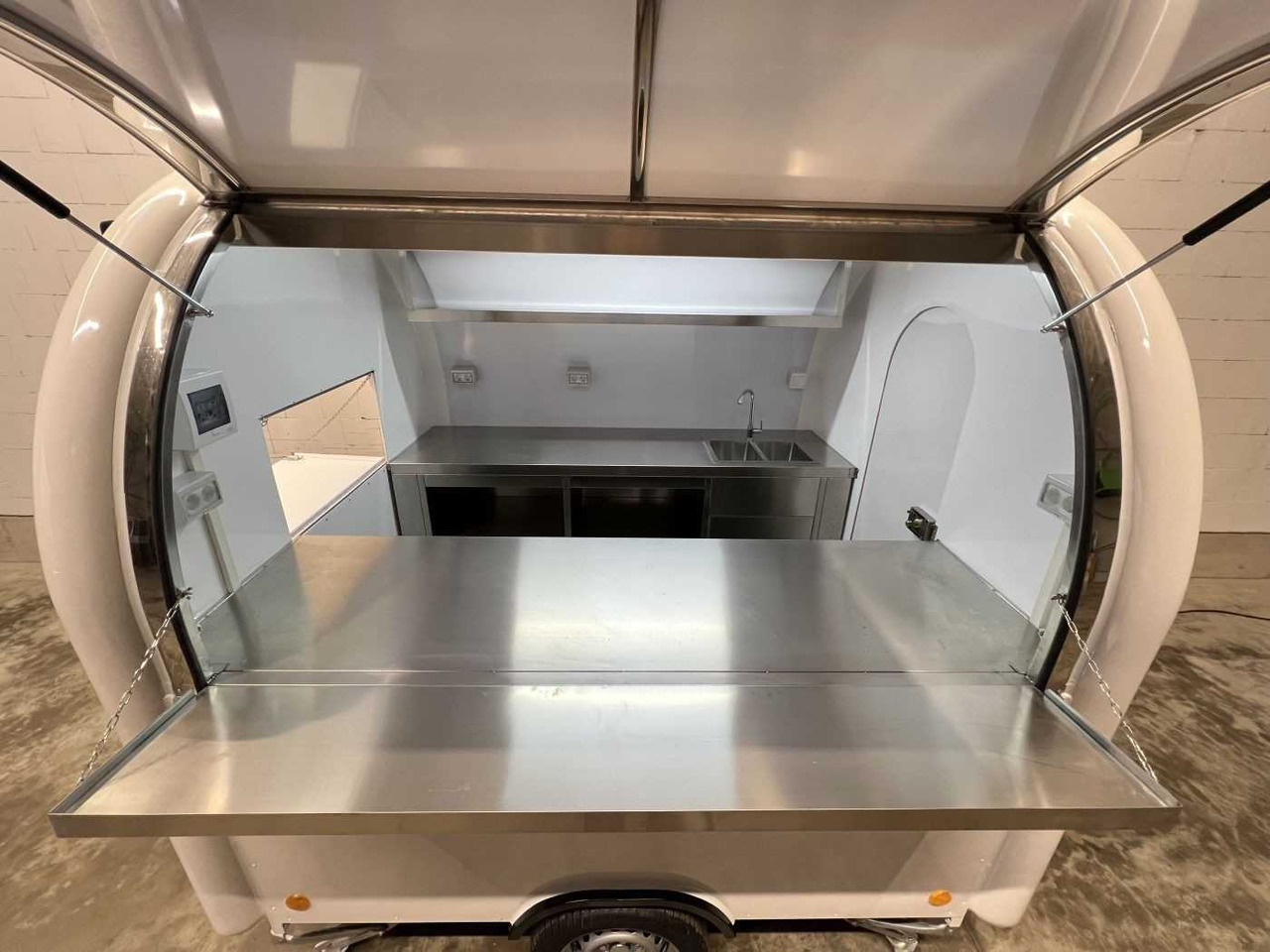 TPV Foodtrailer Verkaufsanhänger - Prikolica s hrano: slika 5 TPV Foodtrailer Verkaufsanhänger - Prikolica s hrano: slika 5