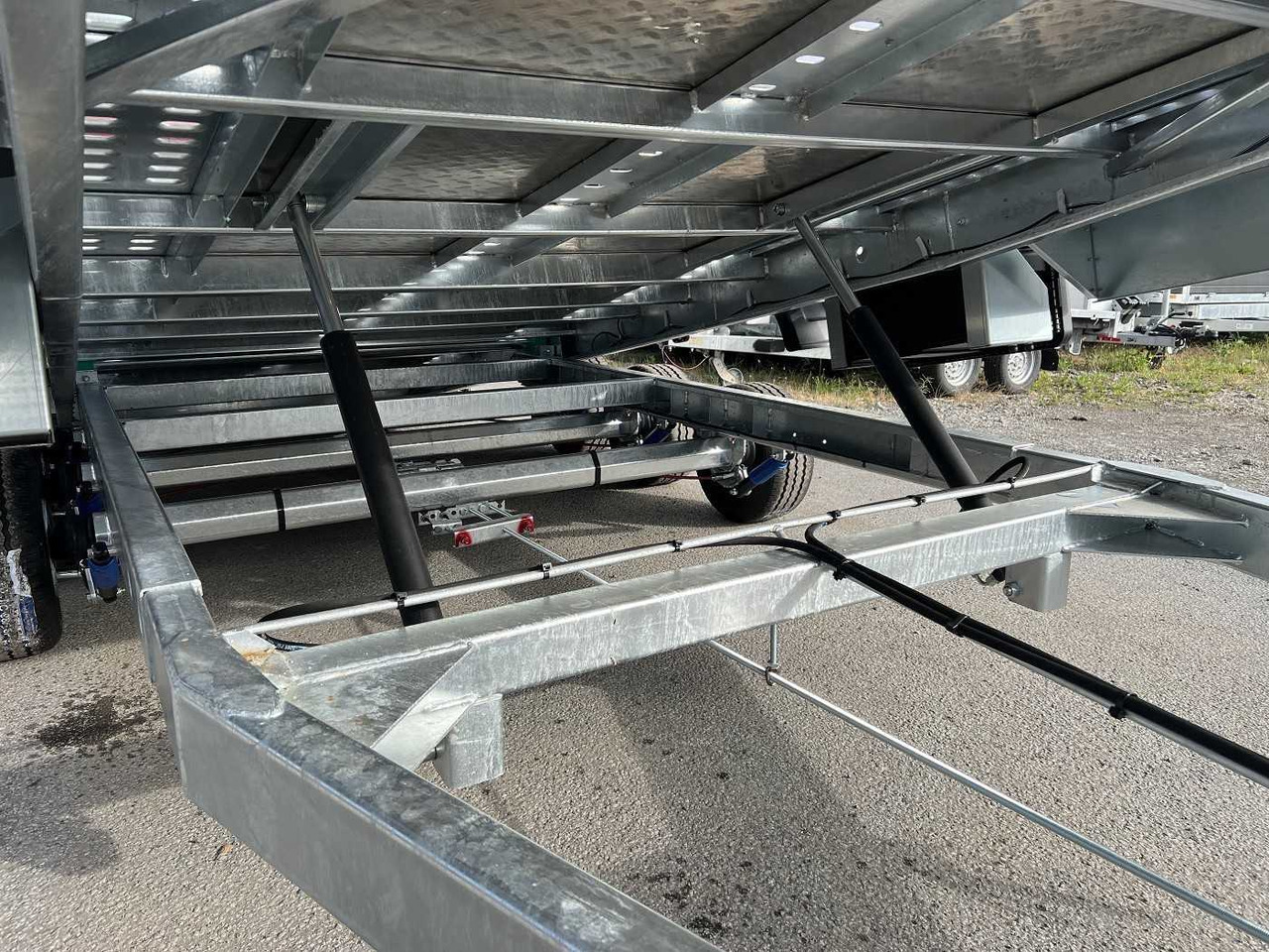 Nov Prikolica avtotransporter VEZEKO Jumbola 35.60 Tridem Autotransporter: slika 6