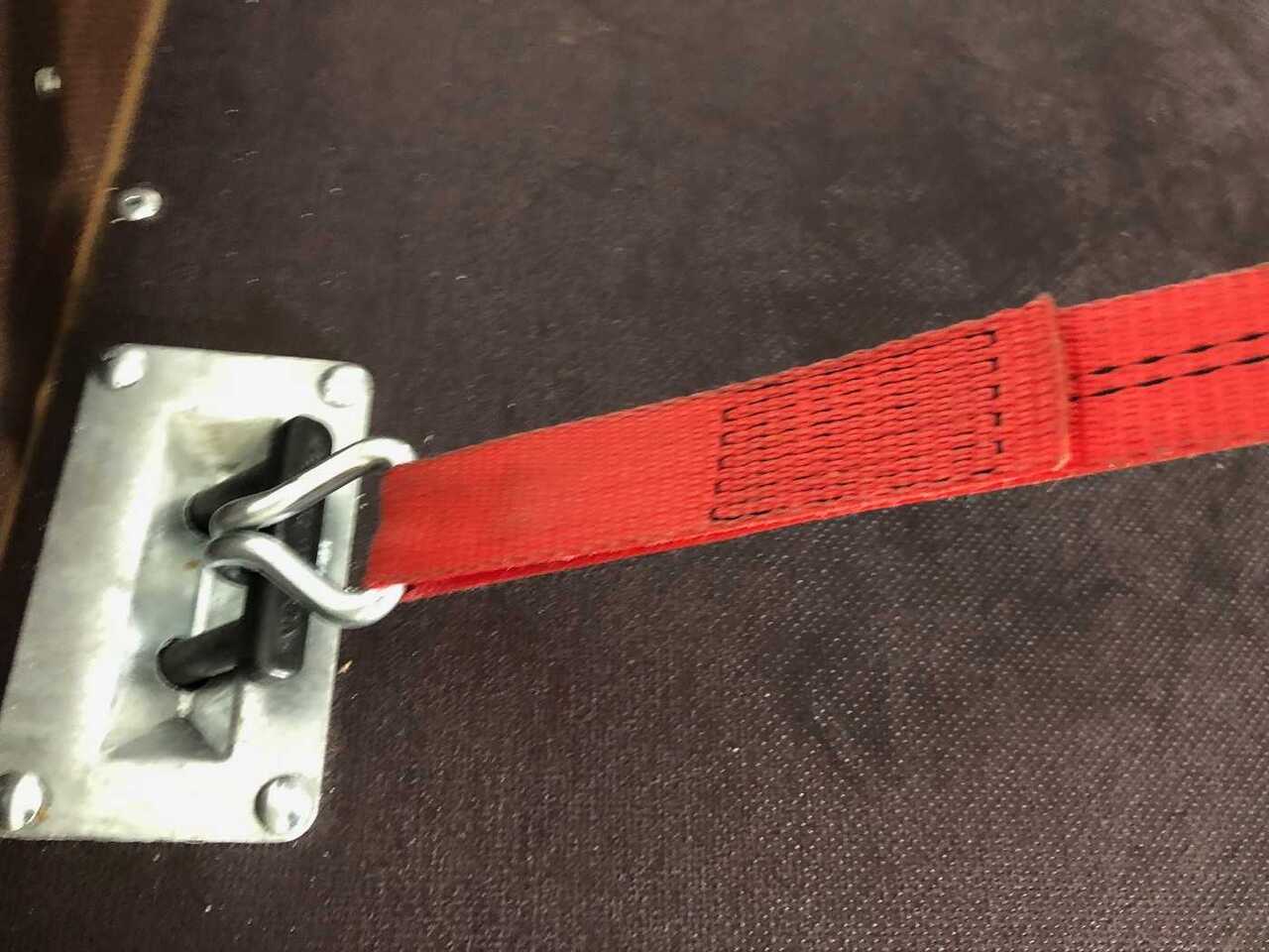 Nov Prikolica zabojnik VEZEKO TK B 27.35 Rampe Tür Fenster Kofferanhänger: slika 16