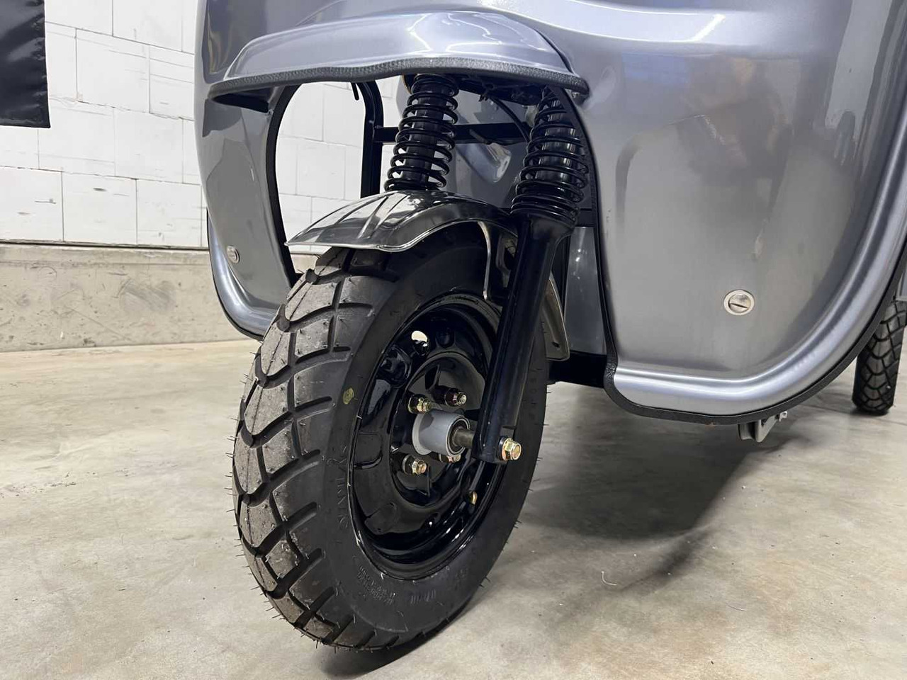 Nov Motorno kolo VOLTA VT5 Elektro Lastendreirad Motorrad: slika 28