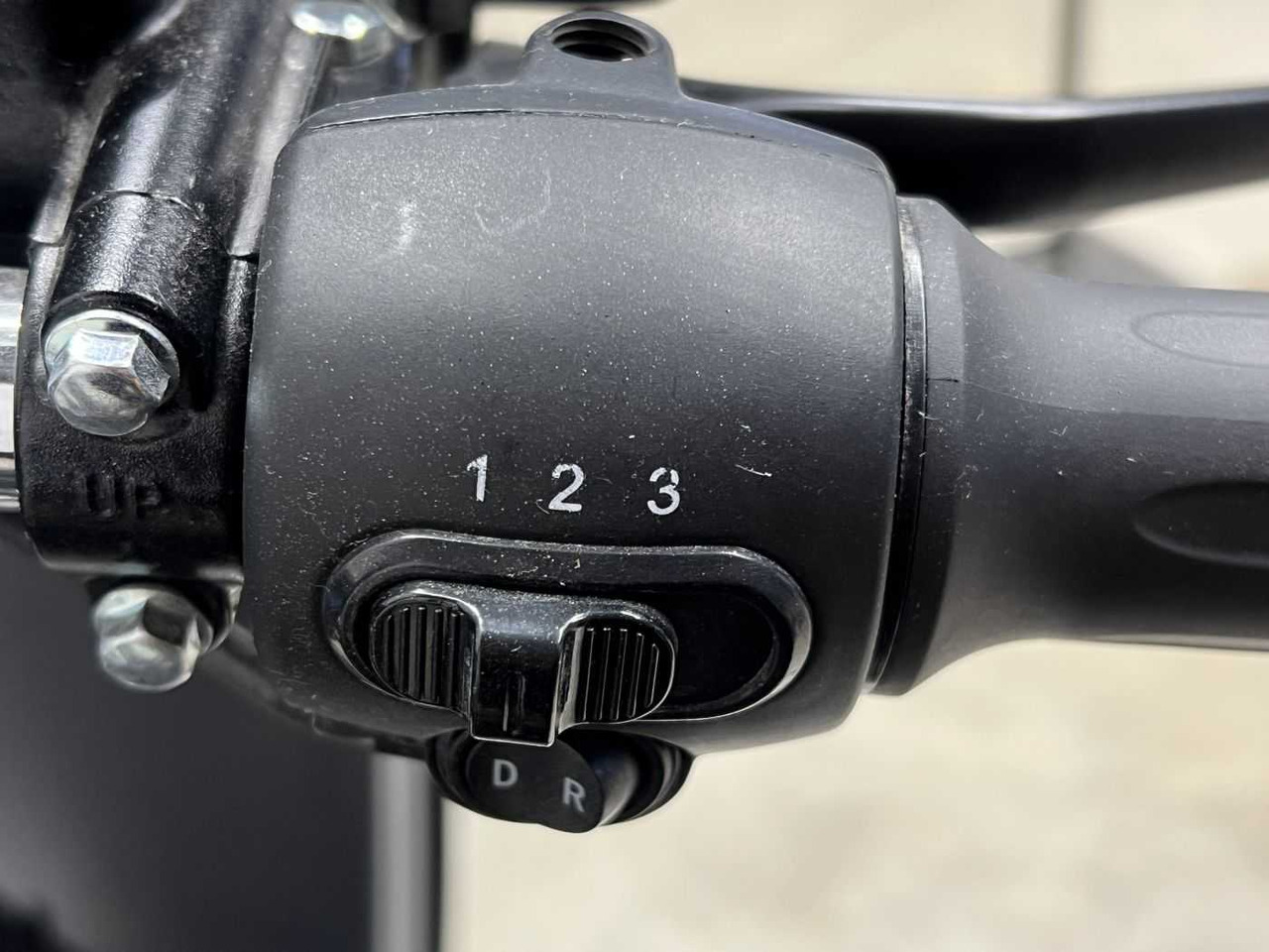 Nov Motorno kolo VOLTA VT5 Elektro Lastendreirad Motorrad: slika 19