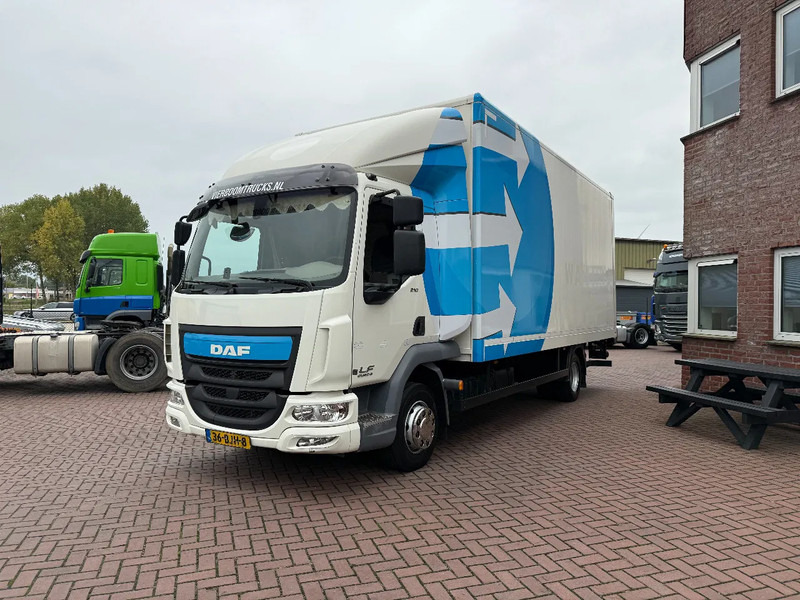 DAF LF 210 LF210 4X2 / Slaapcabine / 11.990KG / D'hollandia 1.50KG / DAF dealer onderhoud - Tovornjak zabojnik: slika 2 DAF LF 210 LF210 4X2 / Slaapcabine / 11.990KG / D'hollandia 1.50KG / DAF dealer onderhoud - Tovornjak zabojnik: slika 2