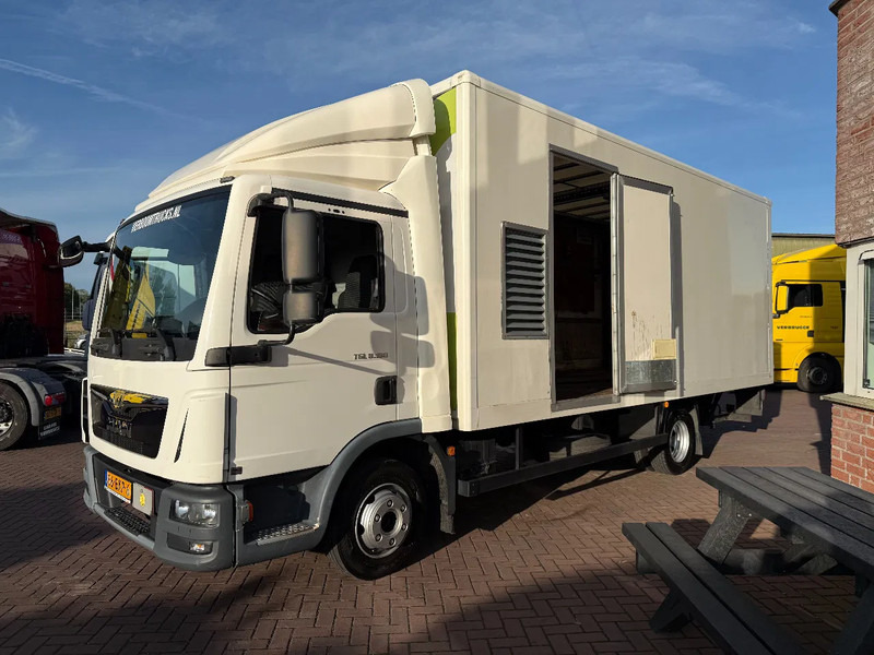 MAN TGL TGL 8.180 Euro6 Bakwagen met laadklep / Werkplaats / Vangmuil / Licht en lucht - Tovornjak zabojnik: slika 5 MAN TGL TGL 8.180 Euro6 Bakwagen met laadklep / Werkplaats / Vangmuil / Licht en lucht - Tovornjak zabojnik: slika 5