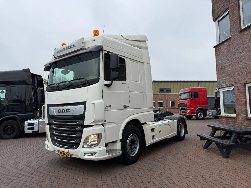 DAF XF 440 FT SPACECAB 4X2 EURO6 HOLLAND TRUCK TOPCONDITION!!! - Vlačilec: slika 2 DAF XF 440 FT SPACECAB 4X2 EURO6 HOLLAND TRUCK TOPCONDITION!!! - Vlačilec: slika 2