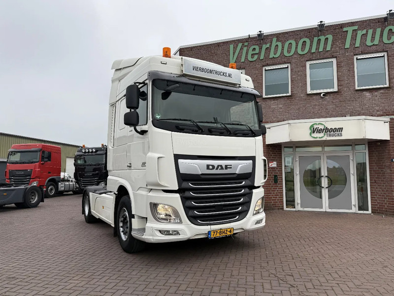 DAF XF 440 FT SPACECAB 4X2 EURO6 HOLLAND TRUCK TOPCONDITION!!! - Vlačilec: slika 1 DAF XF 440 FT SPACECAB 4X2 EURO6 HOLLAND TRUCK TOPCONDITION!!! - Vlačilec: slika 1
