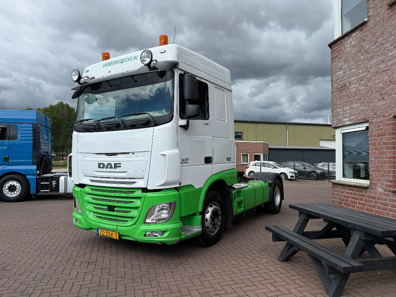DAF XF 440 XF440 4X2 SPACECAB HOLLAND TRUCK - Vlačilec: slika 2 DAF XF 440 XF440 4X2 SPACECAB HOLLAND TRUCK - Vlačilec: slika 2