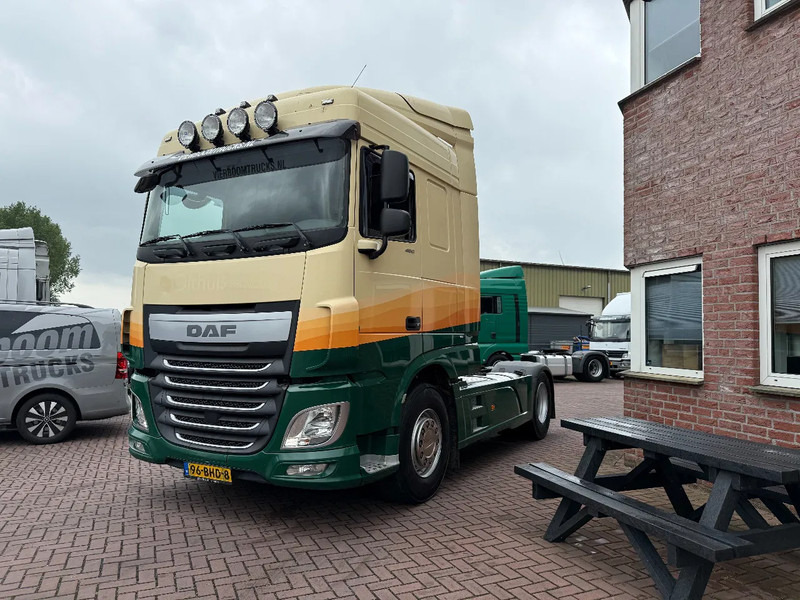 DAF XF 460 XF460 4X2 SPACECAB / HYDRAULICS / - Vlačilec: slika 2 DAF XF 460 XF460 4X2 SPACECAB / HYDRAULICS / - Vlačilec: slika 2