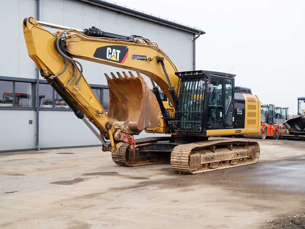 CATERPILLAR 320F - Bager goseničar: slika 2 CATERPILLAR 320F - Bager goseničar: slika 2
