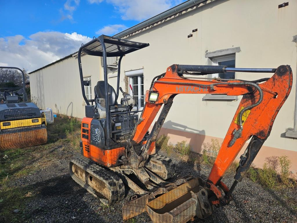 HITACHI ZX 19 - Mini bager: slika 5 HITACHI ZX 19 - Mini bager: slika 5