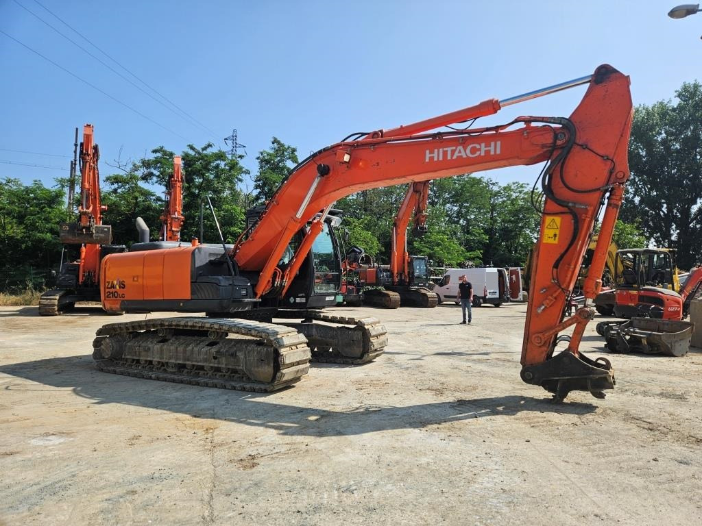Bager goseničar HITACHI ZX 210 LC: slika 6