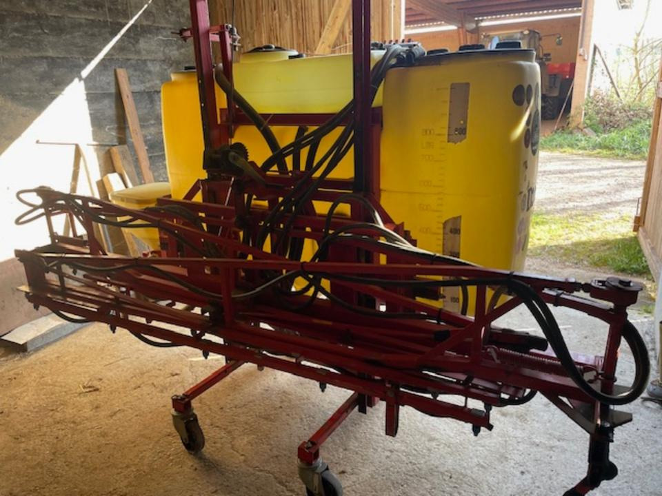 Feldspritze 800 ltr. Rau D2 - Škropilnica montirana na traktor: slika 2 Feldspritze 800 ltr. Rau D2 - Škropilnica montirana na traktor: slika 2