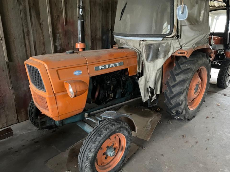 Traktor Fiat 315, 33PS - Traktor: slika 1 Traktor Fiat 315, 33PS - Traktor: slika 1