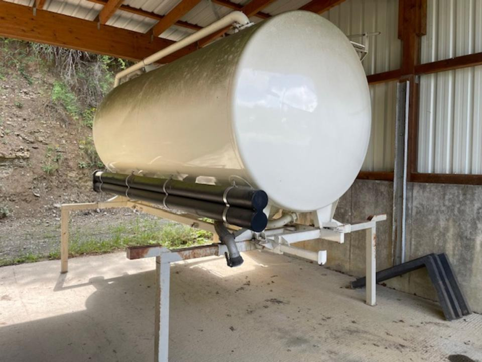 Wechselbrücke mit Silobehälter für den Mehltransport - Kontejner cisterna: slika 1 Wechselbrücke mit Silobehälter für den Mehltransport - Kontejner cisterna: slika 1