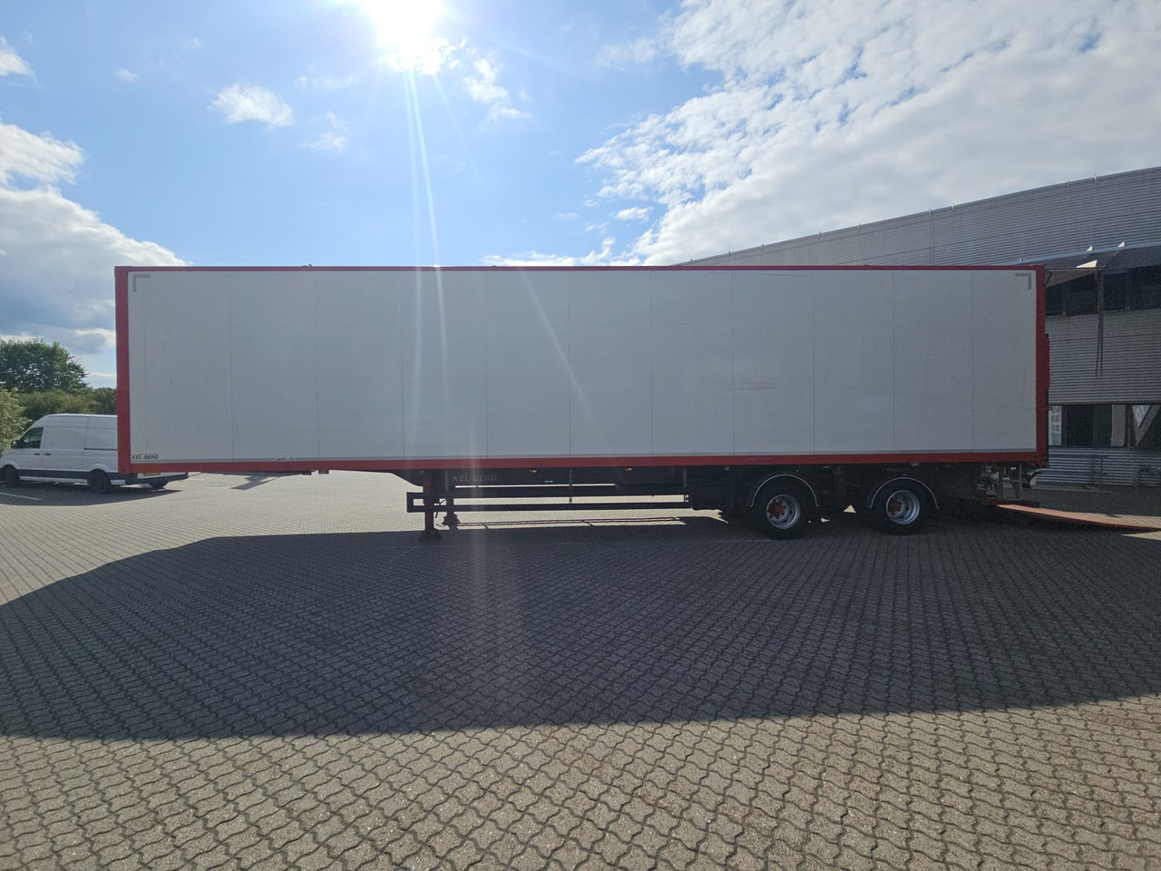 Kel-Berg 2 Aksel City 13,60 - Polprikolica zabojnik: slika 2 Kel-Berg 2 Aksel City 13,60 - Polprikolica zabojnik: slika 2