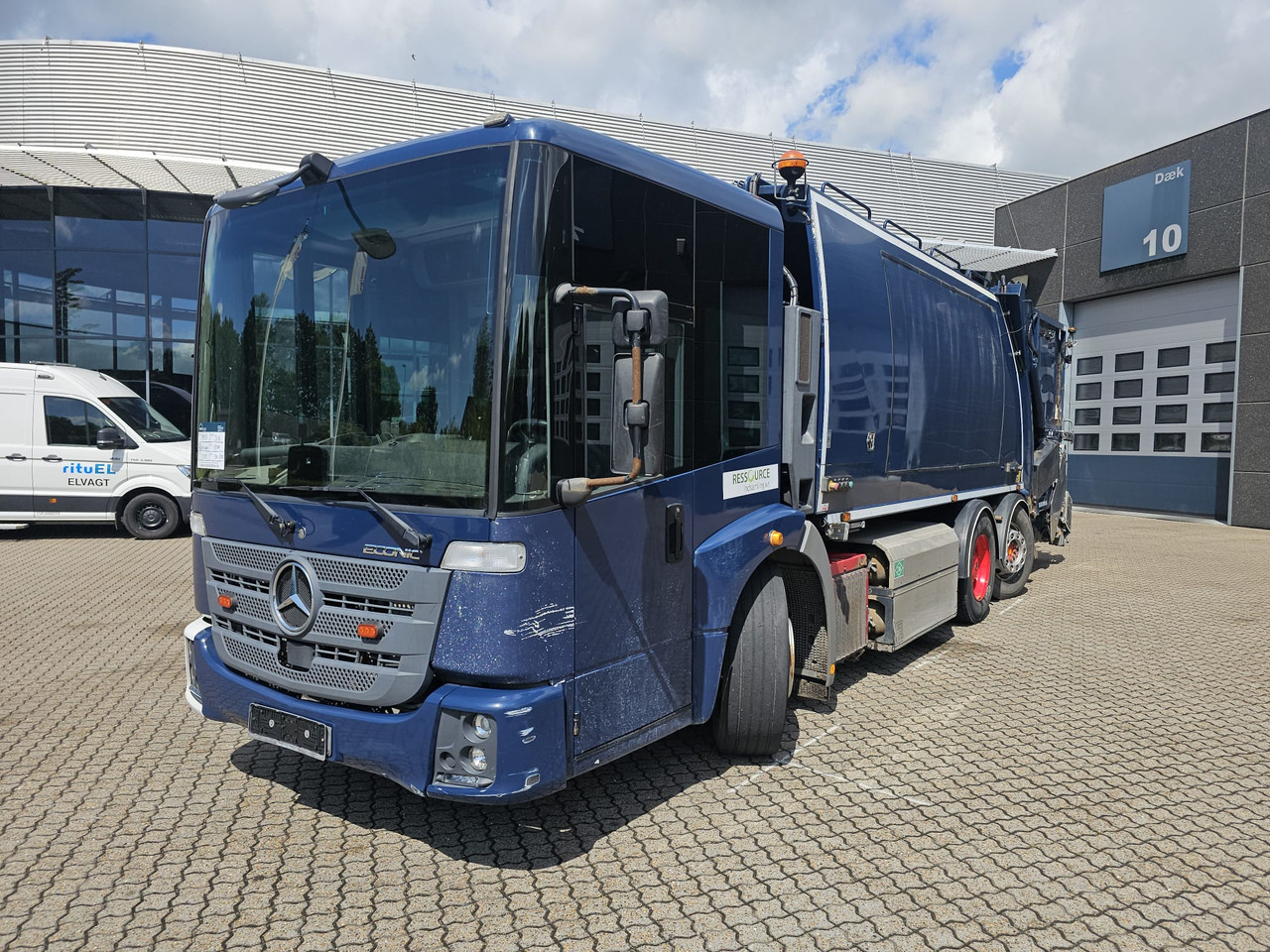 Mercedes Econic 2630 Gas-CNG - Smetarski tovornjak: slika 1 Mercedes Econic 2630 Gas-CNG - Smetarski tovornjak: slika 1
