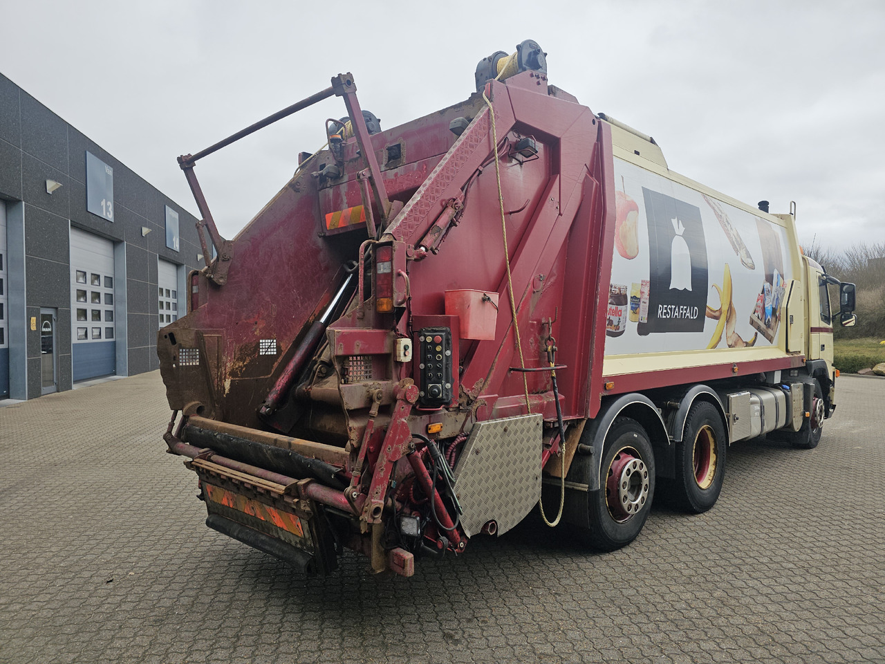Smetarski tovornjak Volvo FM9 6x2: slika 7