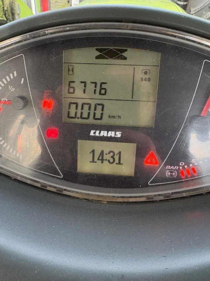 CLAAS Arion 550 CMATIC - Traktor: slika 3 CLAAS Arion 550 CMATIC - Traktor: slika 3