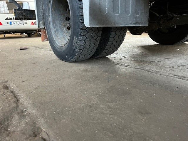 Tovornjak s kesonom, Tovornjak z dvigalom Iveco ML 75 E Pritsche mit Atlas Ladekran 60.1: slika 20