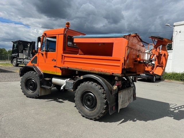 Mercedes-Benz Unimog 418/10 Winterdienst2000 - Tovornjak prekucnik: slika 3 Mercedes-Benz Unimog 418/10 Winterdienst2000 - Tovornjak prekucnik: slika 3