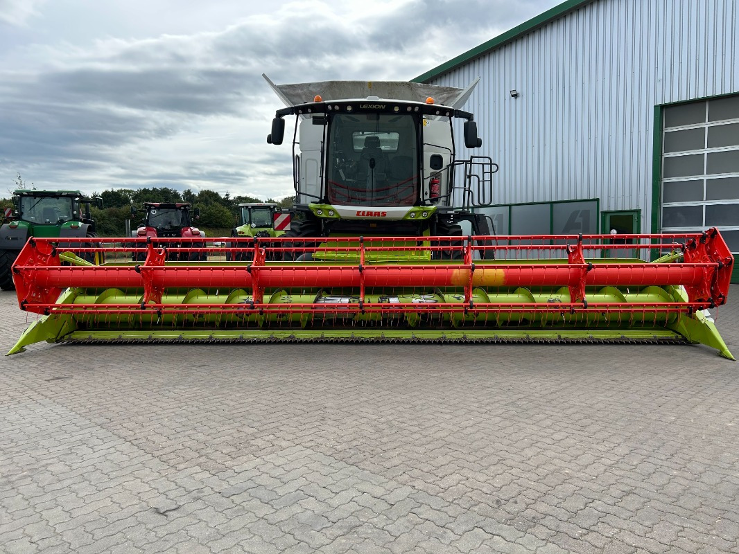 CLAAS Lexion 6800 mit Vario 930 Schneidwerk - Kombajn harvester: slika 3 CLAAS Lexion 6800 mit Vario 930 Schneidwerk - Kombajn harvester: slika 3