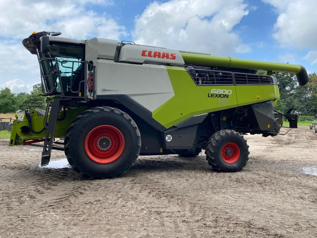 CLAAS Lexion 6800 mit Vario 930 Schneidwerk - Kombajn harvester: slika 2 CLAAS Lexion 6800 mit Vario 930 Schneidwerk - Kombajn harvester: slika 2