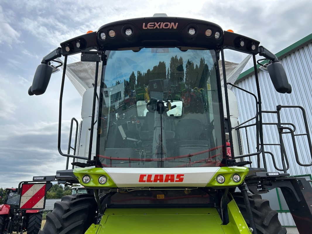 CLAAS Lexion 6800 mit Vario 930 Schneidwerk - Kombajn harvester: slika 2 CLAAS Lexion 6800 mit Vario 930 Schneidwerk - Kombajn harvester: slika 2
