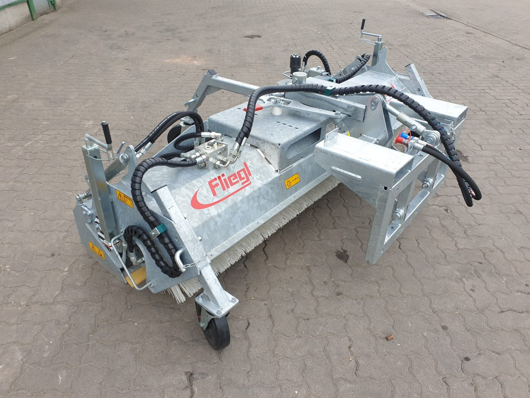 Fliegl KEHRMASCHINE TYP 500 - Kosilnica: slika 5 Fliegl KEHRMASCHINE TYP 500 - Kosilnica: slika 5