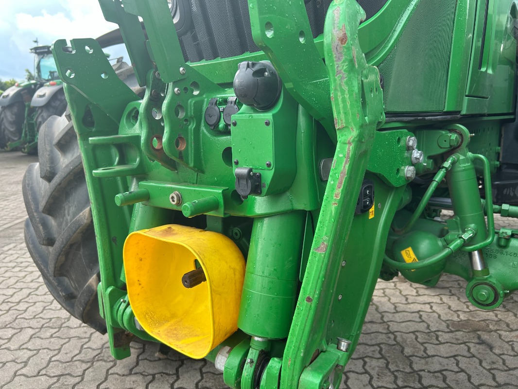 John Deere 6250R - Traktor: slika 5 John Deere 6250R - Traktor: slika 5