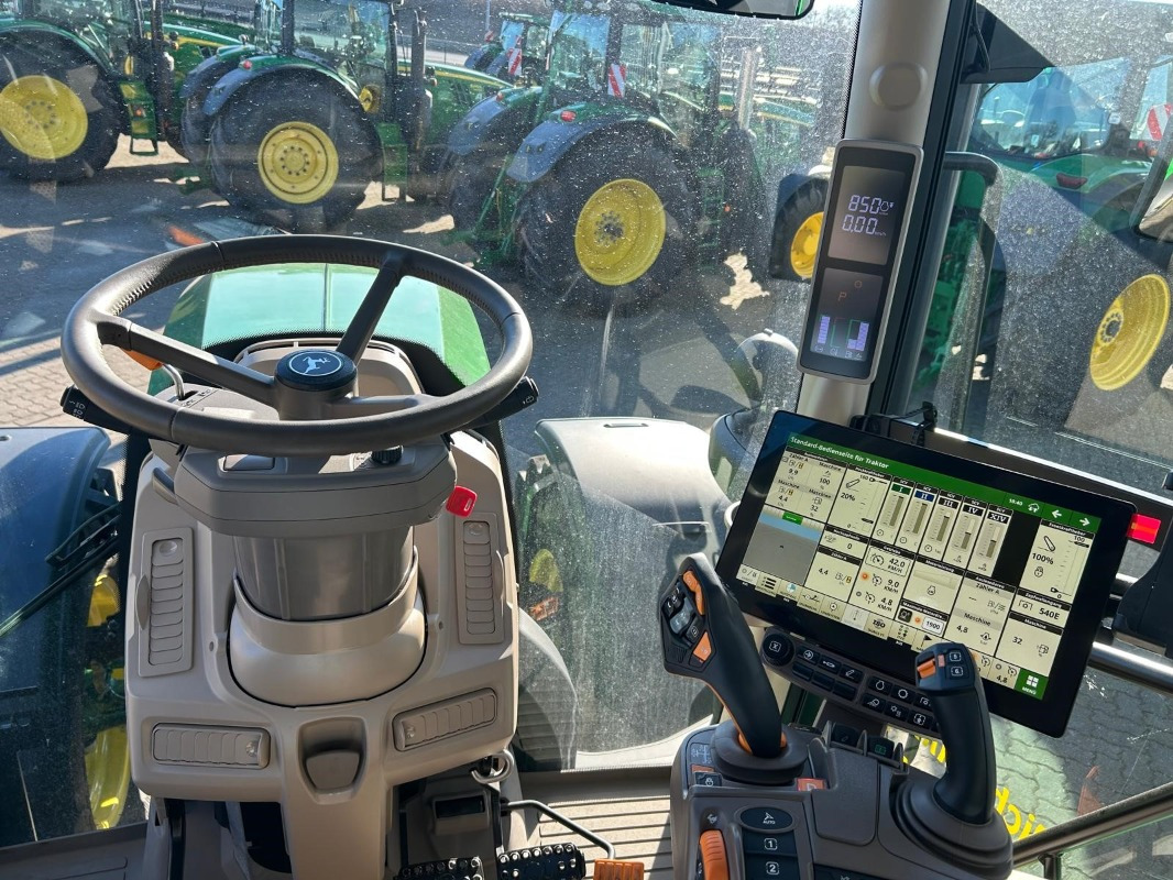 John Deere 6R 145 **MIETRÜCKLÄUFER** - Traktor: slika 4 John Deere 6R 145 **MIETRÜCKLÄUFER** - Traktor: slika 4