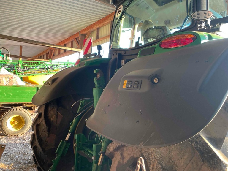 John Deere 6R 250 - Traktor: slika 3 John Deere 6R 250 - Traktor: slika 3