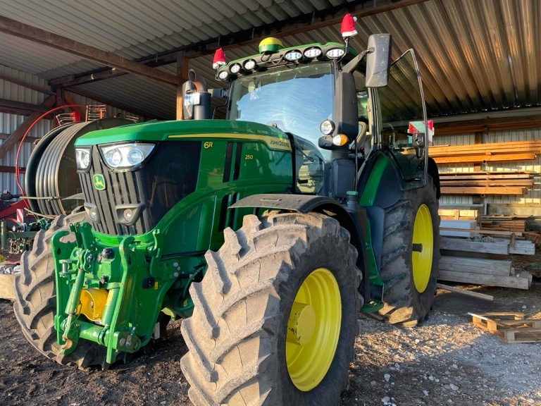 John Deere 6R 250 - Traktor: slika 5 John Deere 6R 250 - Traktor: slika 5