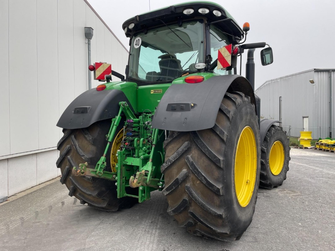 John Deere 8270R - Traktor: slika 4 John Deere 8270R - Traktor: slika 4