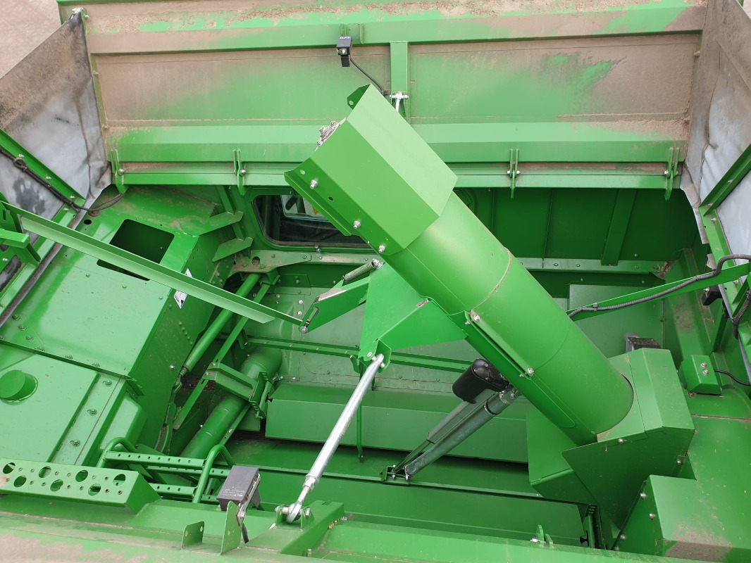 John Deere T670 - Kombajn harvester: slika 4 John Deere T670 - Kombajn harvester: slika 4