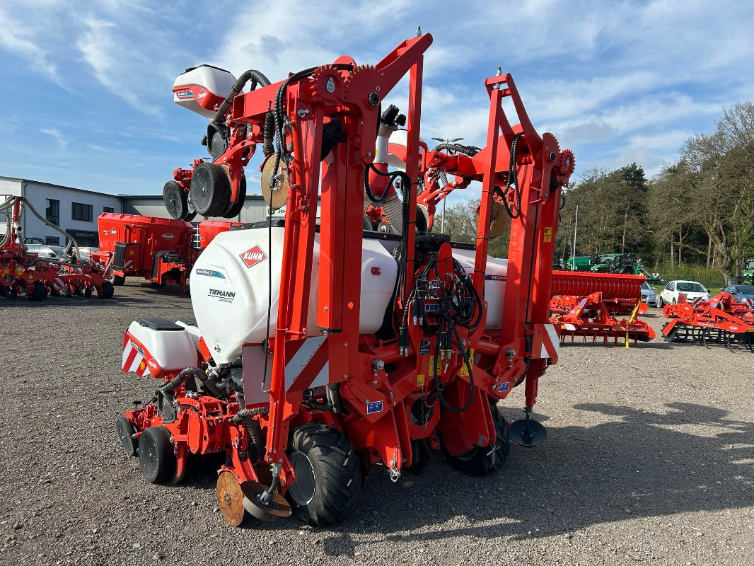 Kuhn Maxima 3 RT E *DEMO* - Sejalna oprema: slika 1 Kuhn Maxima 3 RT E *DEMO* - Sejalna oprema: slika 1