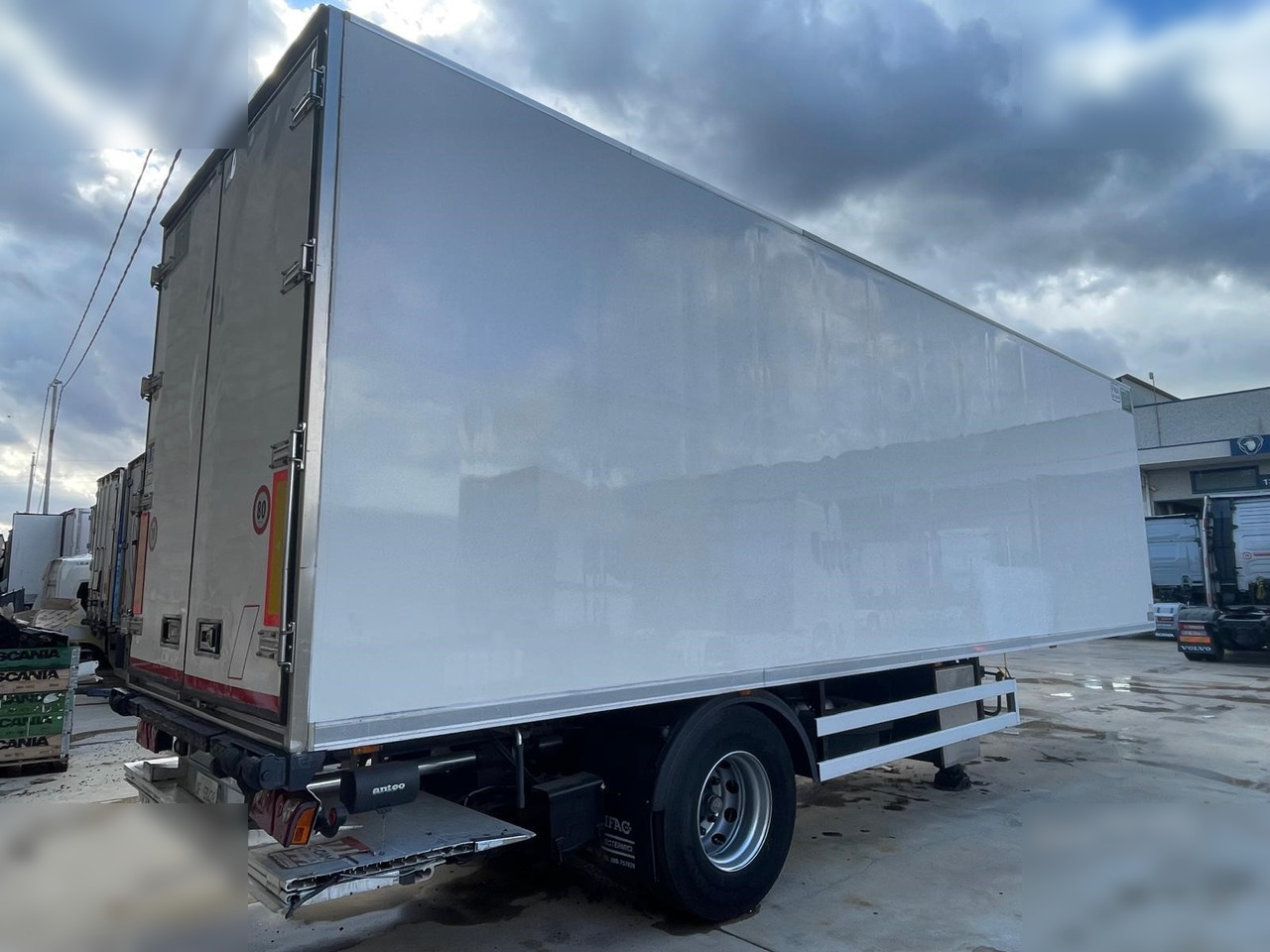 BARTOLETTI  - Polprikolica hladilnik: slika 2 BARTOLETTI  - Polprikolica hladilnik: slika 2