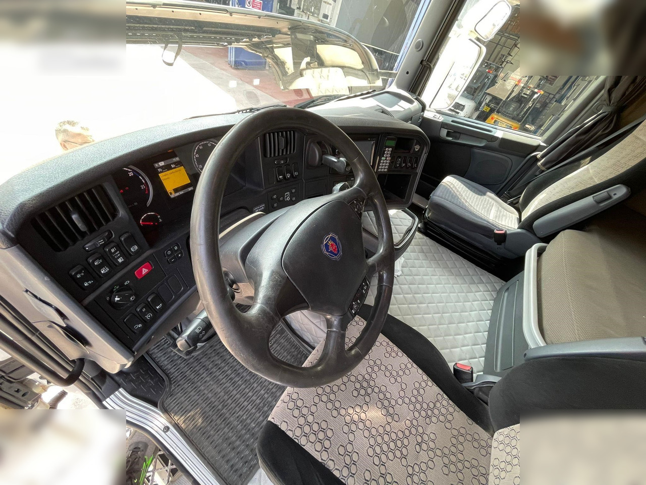 SCANIA R560 - Vlačilec: slika 5 SCANIA R560 - Vlačilec: slika 5