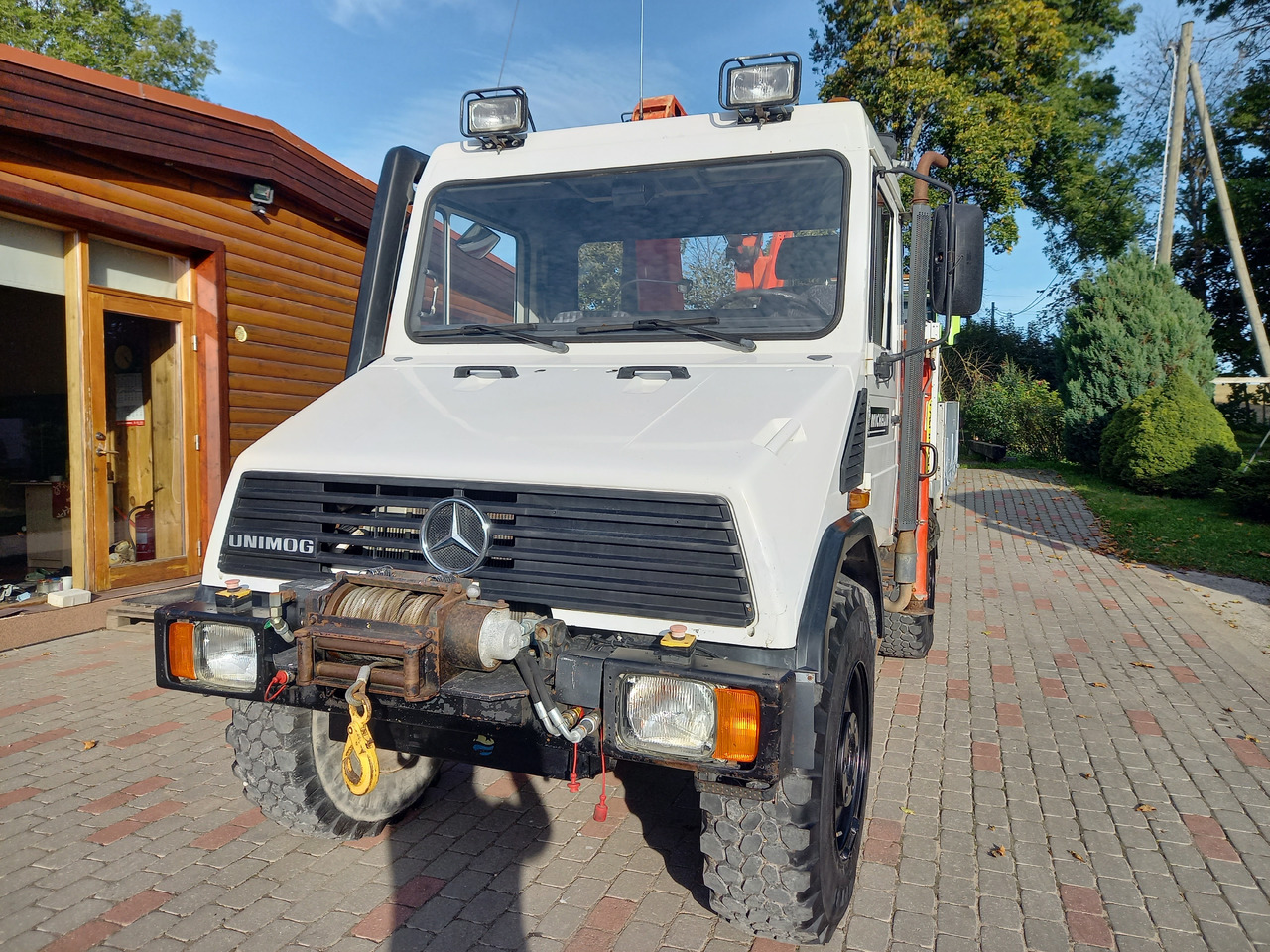 UNIMOG U100L - Tovornjak z dvigalom: slika 3 UNIMOG U100L - Tovornjak z dvigalom: slika 3