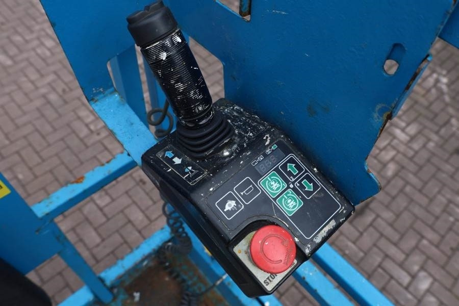 Genie GS2646 Electric, Working Height 9.80m, Capacity 45 - Škarjasta dvižna ploščad: slika 5 Genie GS2646 Electric, Working Height 9.80m, Capacity 45 - Škarjasta dvižna ploščad: slika 5