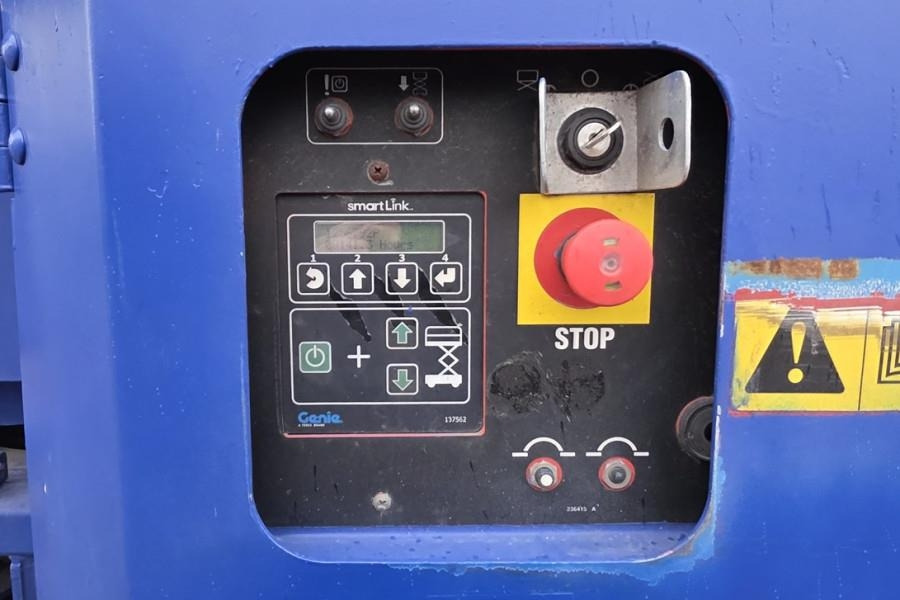 Genie GS3369DC Electric, 11.9m Working Height, 454kg Cap - Škarjasta dvižna ploščad: slika 5 Genie GS3369DC Electric, 11.9m Working Height, 454kg Cap - Škarjasta dvižna ploščad: slika 5