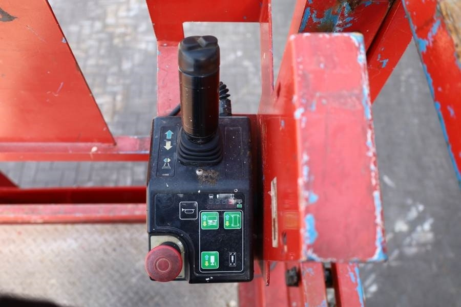 Genie GS3369DC Electric, 11.9m Working Height, 454kg Cap - Škarjasta dvižna ploščad: slika 5 Genie GS3369DC Electric, 11.9m Working Height, 454kg Cap - Škarjasta dvižna ploščad: slika 5