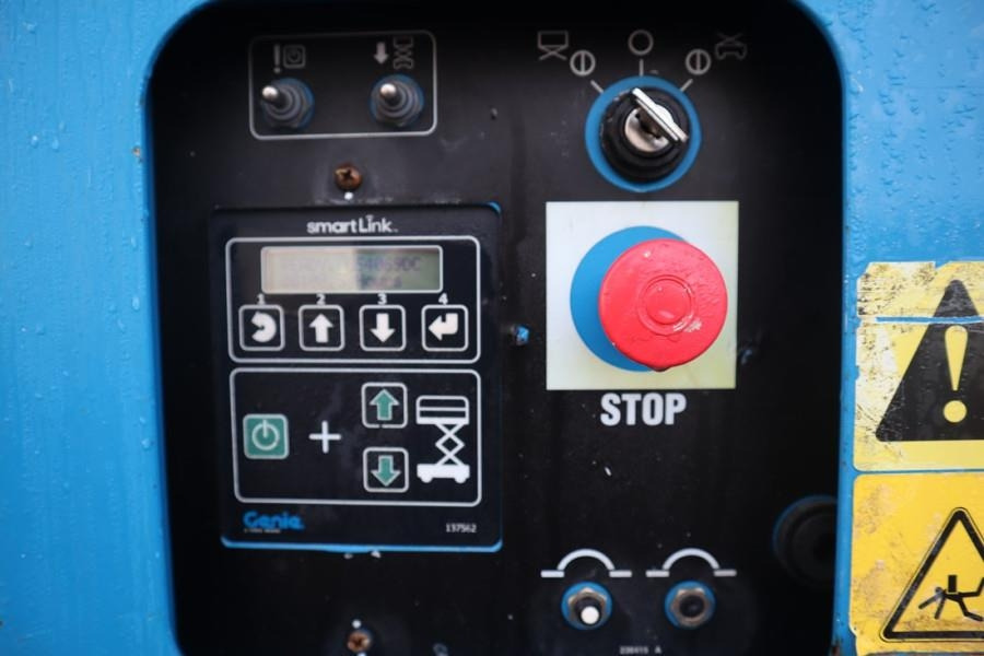 Genie GS4069DC Electric, 14m Working Height, 363kg Capac - Škarjasta dvižna ploščad: slika 4 Genie GS4069DC Electric, 14m Working Height, 363kg Capac - Škarjasta dvižna ploščad: slika 4